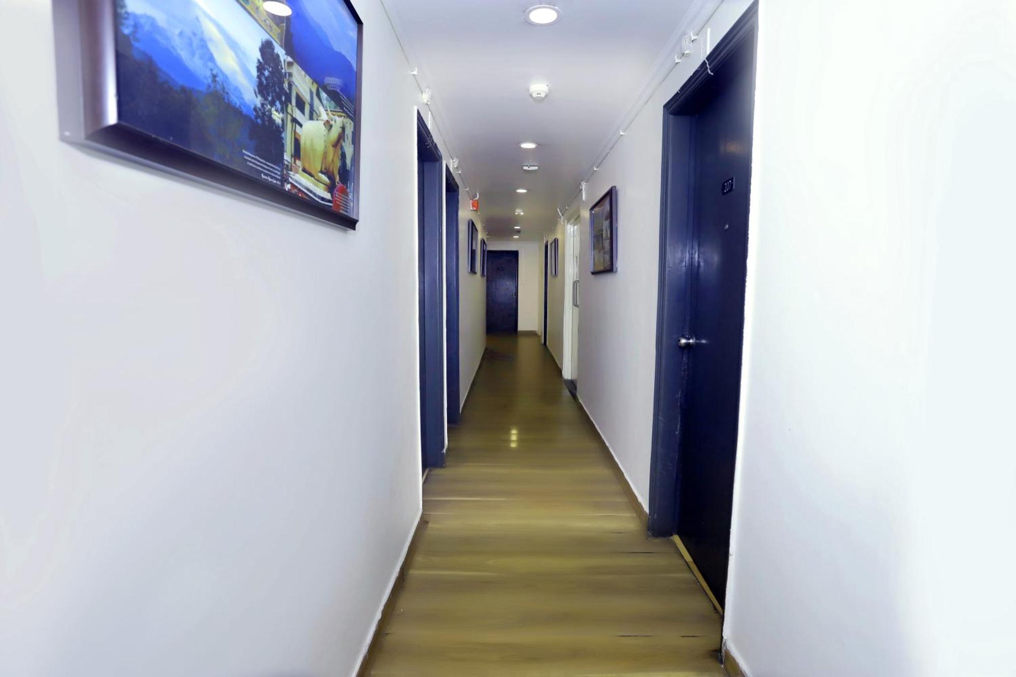 Hotel The Centrum - Nfc New Delhi