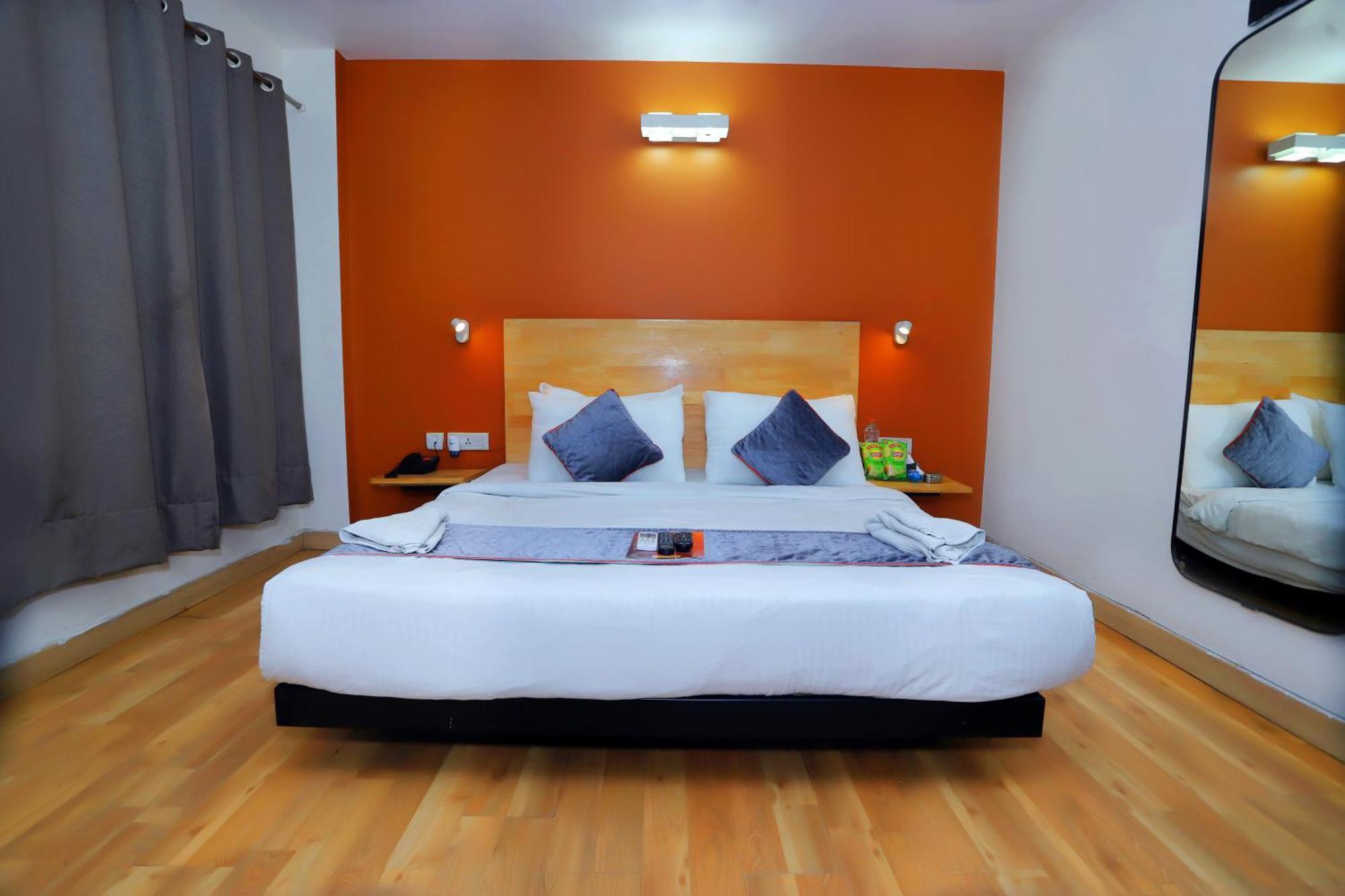 Hotel The Centrum - Nfc New Delhi