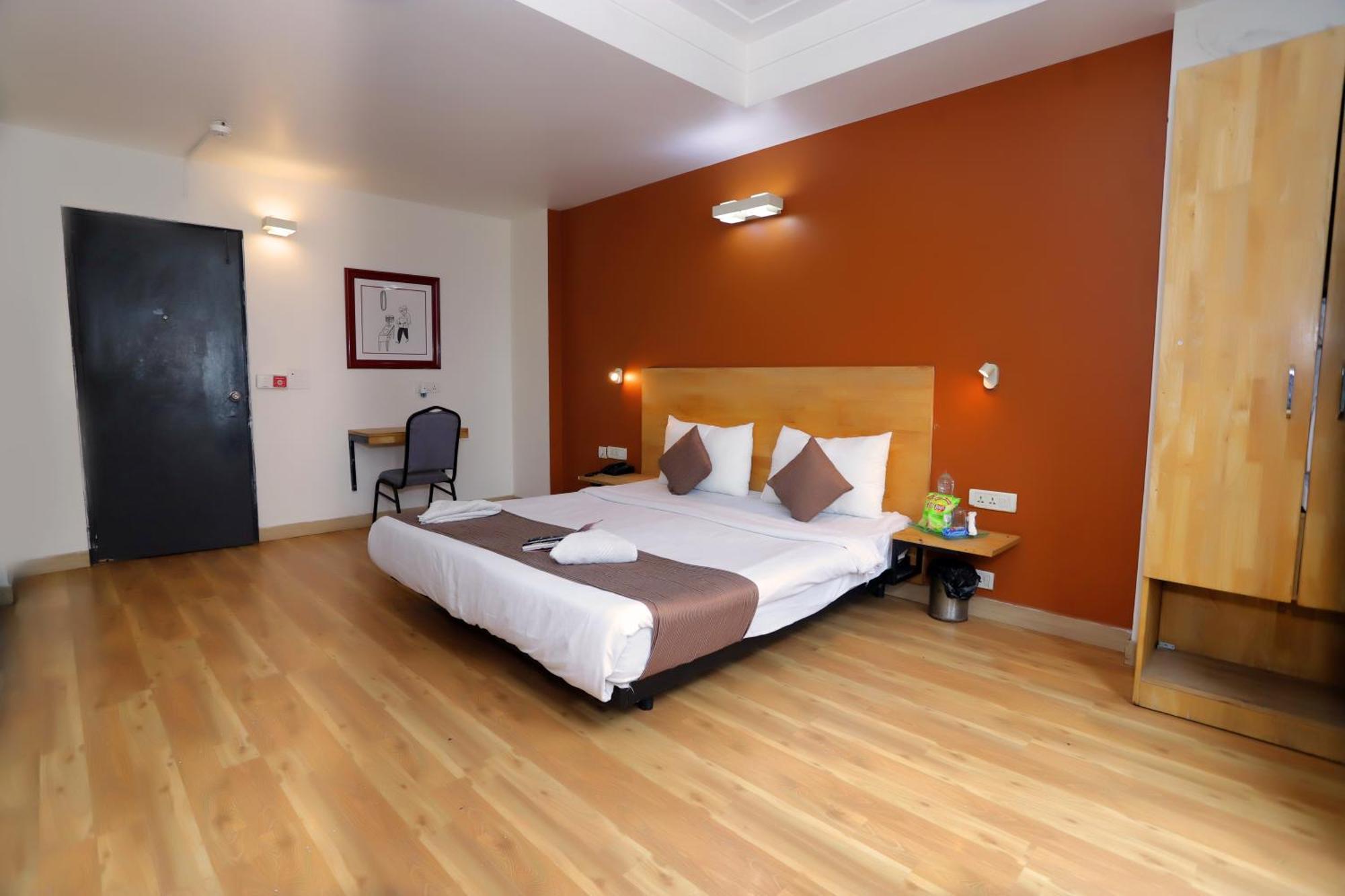 The Centrum - Nfc Hotel